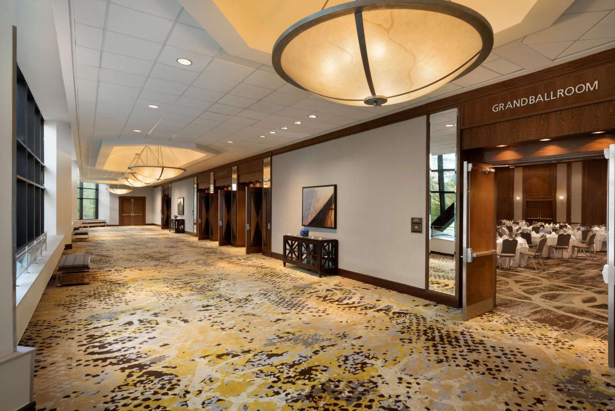 Hilton Stamford Hotel & Executive Meeting Center Bagian luar foto